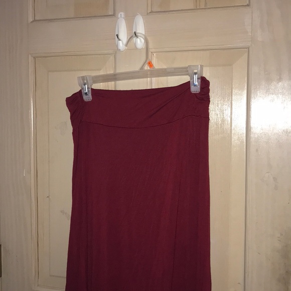 Wet Seal Dresses & Skirts - Maroon wet seal maxi skirt